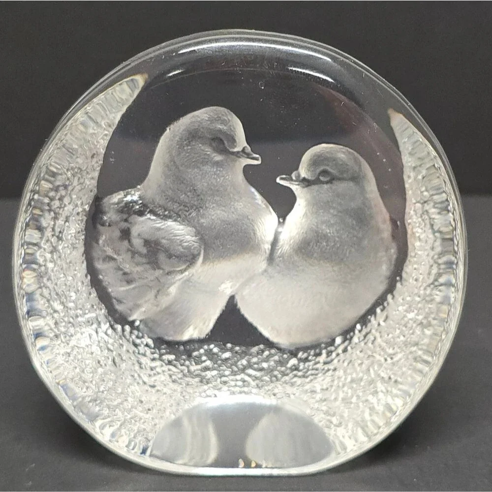 Mats Jonasson Doves Birds Crystal Paperweight Sculpture Vintage 60s Sweden